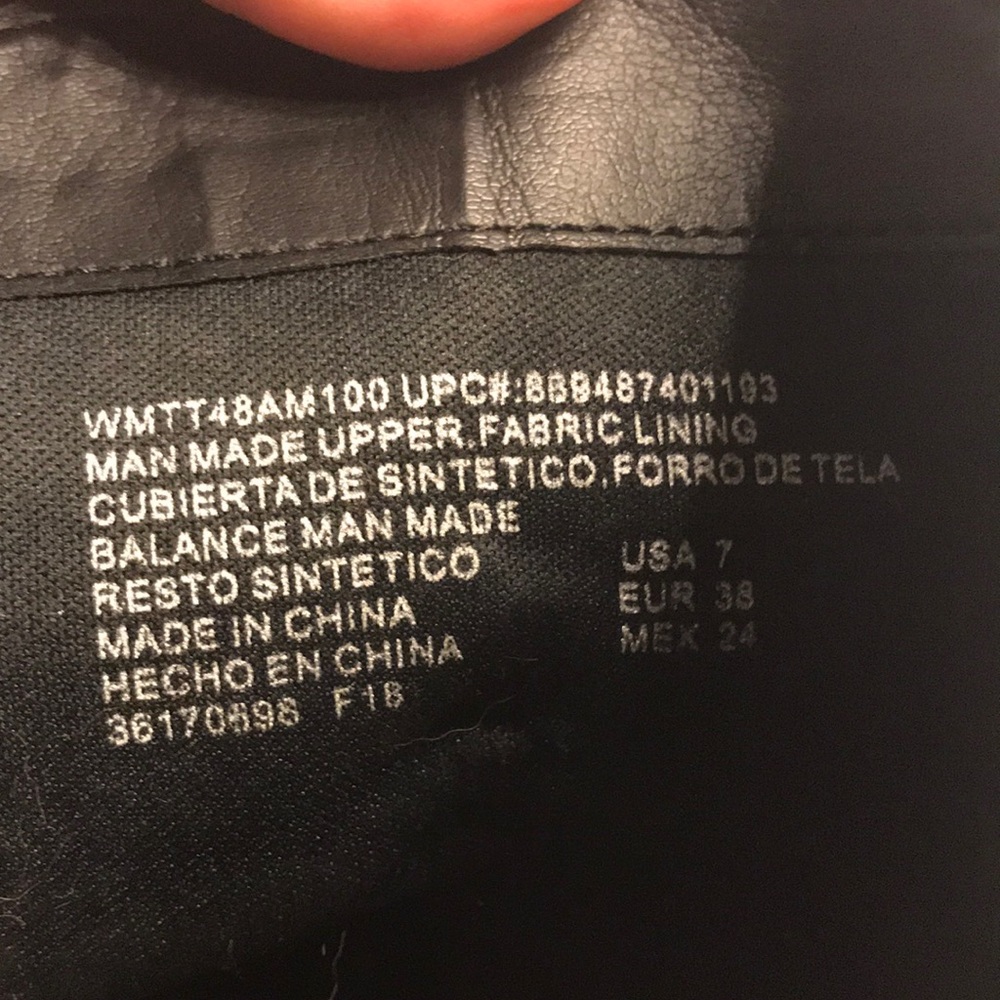 Boots - Picture 4 of 4